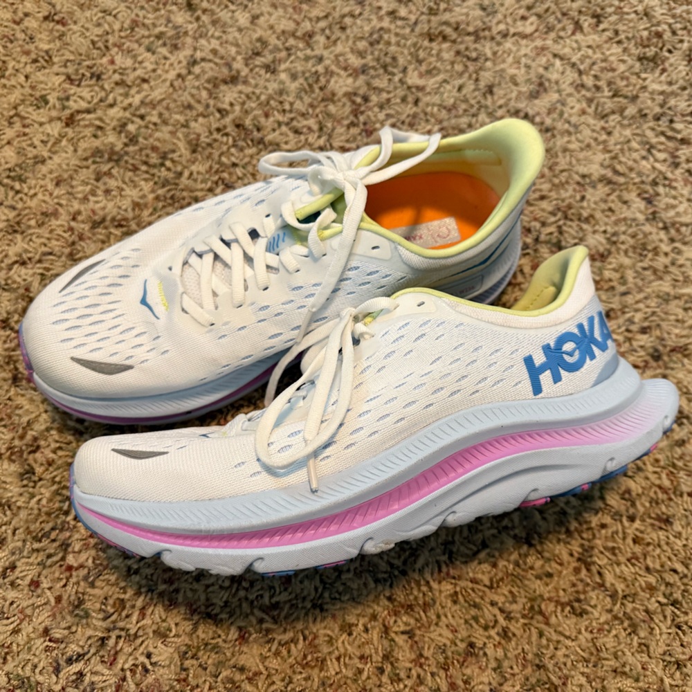 Hoka Women's Kawana 8.5B White and Pink Athletic Running Shoes